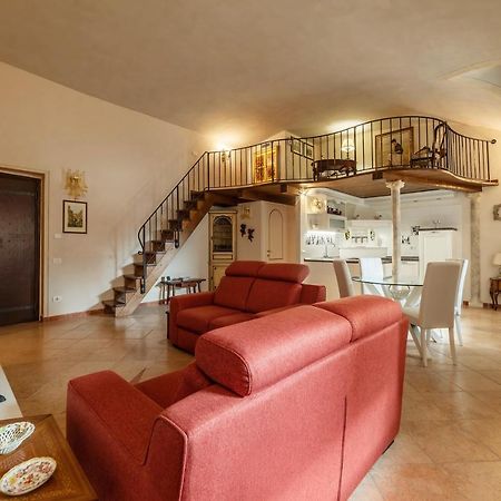 Palazzo Altieri Elegant Apartment Rome Exterior photo