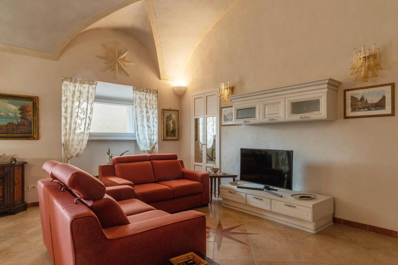 Palazzo Altieri Elegant Apartment Rome Exterior photo