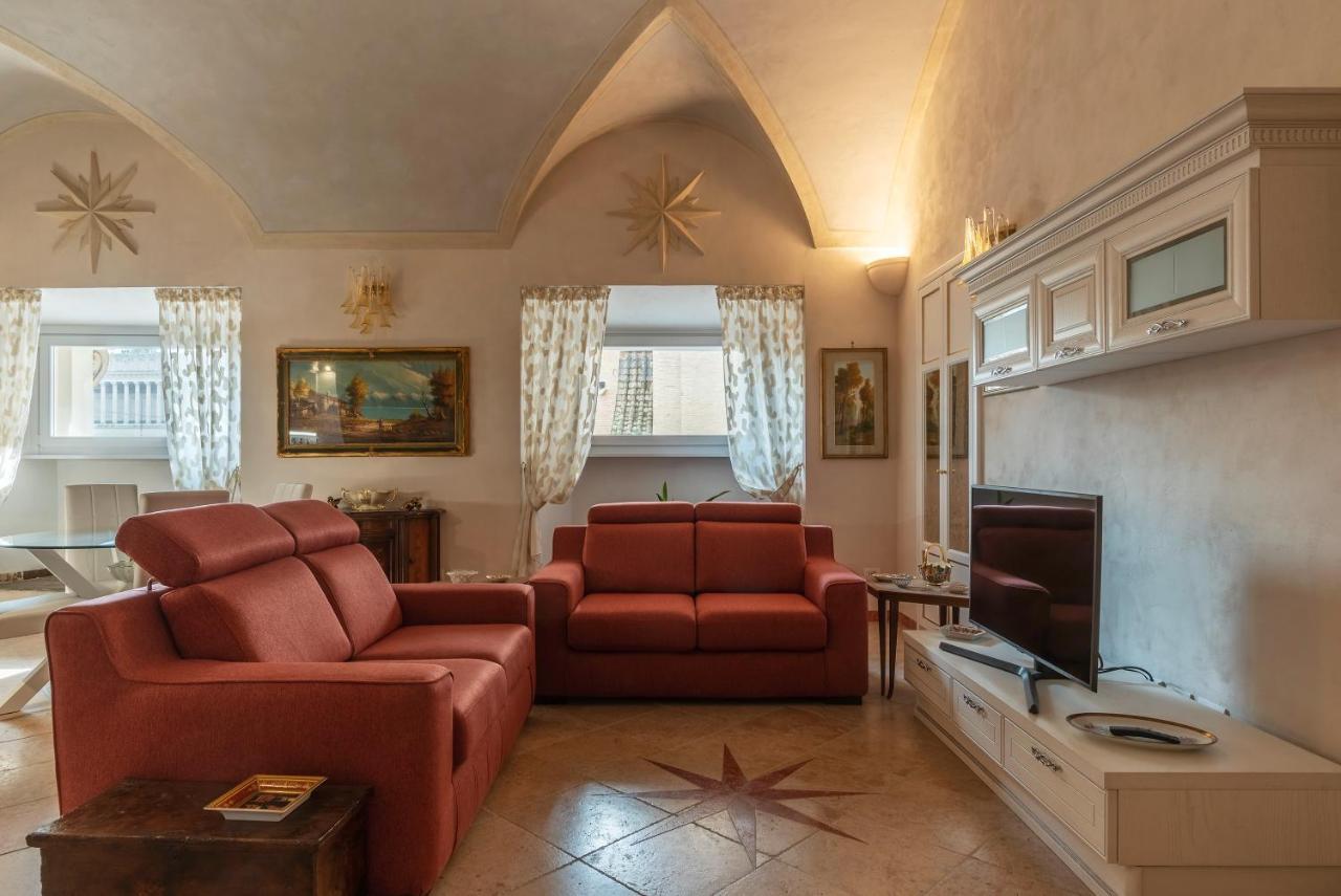 Palazzo Altieri Elegant Apartment Rome Exterior photo