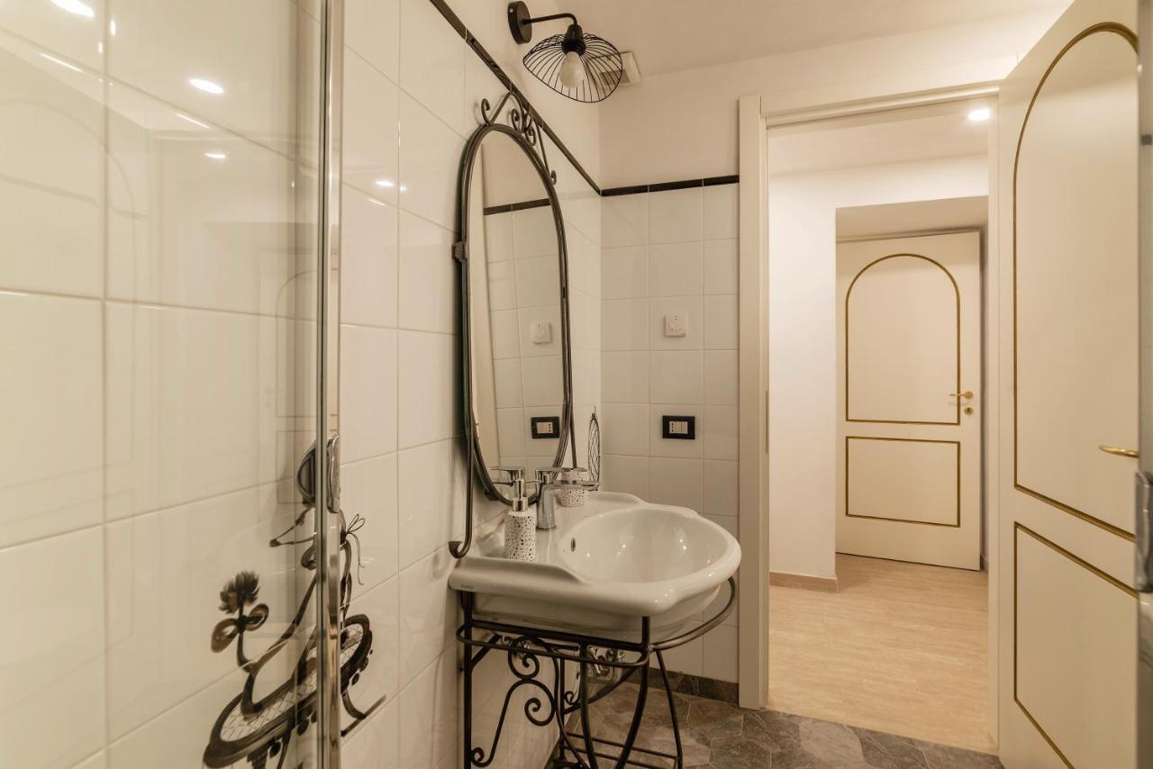 Palazzo Altieri Elegant Apartment Rome Exterior photo