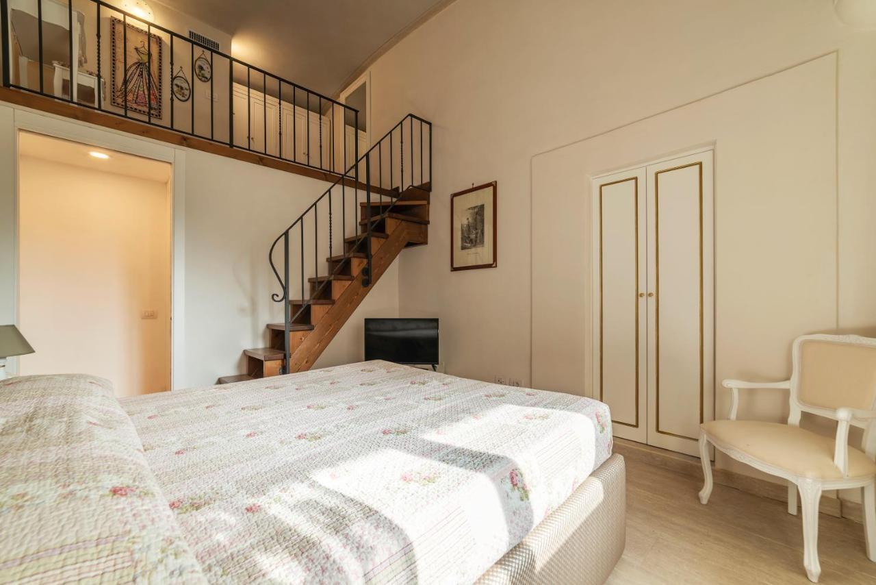 Palazzo Altieri Elegant Apartment Rome Exterior photo