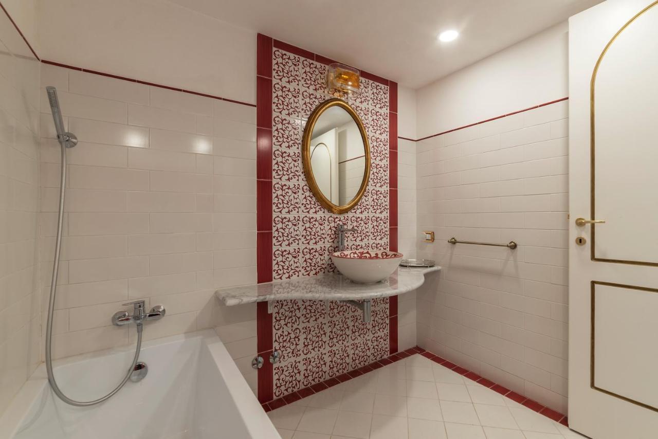 Palazzo Altieri Elegant Apartment Rome Exterior photo